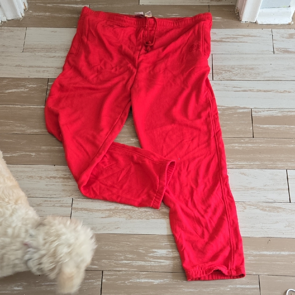 P348. Vintage North Country by Eaton Bright Red Jogger Pants